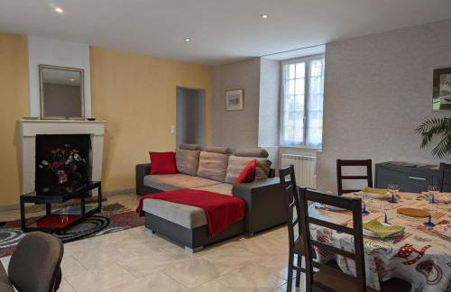 Gîte charmant au cœur d'un château historique avec parc, proche de Cognac, idéal famille et nature - FR-1-653-167 - Foto 6