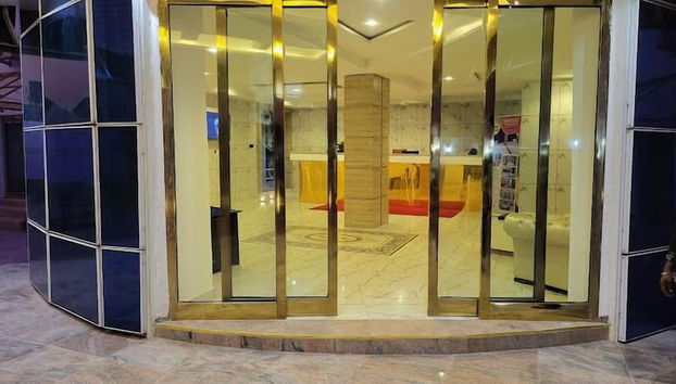 Entrada (vista interior)