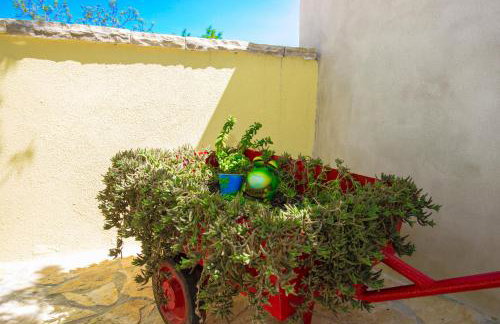 Holiday house with a parking space Kasic, Sibenik - 11079 - Photo 9