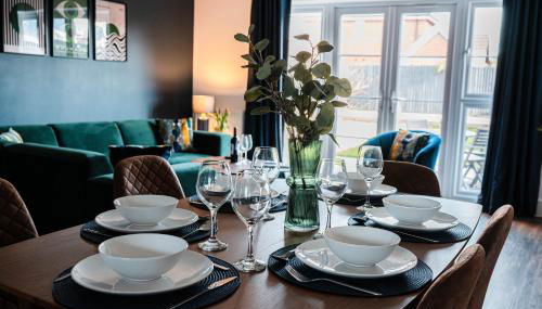 4 Bed, 3 Bath in Colchester - Business, Contractor and Leisure - Singles or Superkings - Disc0unts - Foto 2