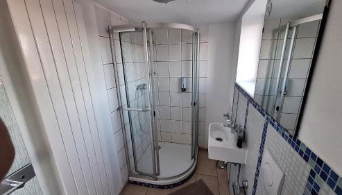 Cozy apartment with S-Bahn connection to Frankfurt - Foto 2