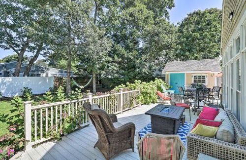 Cape Cod Cottage with Deck, Grill, and Games! - Foto 35