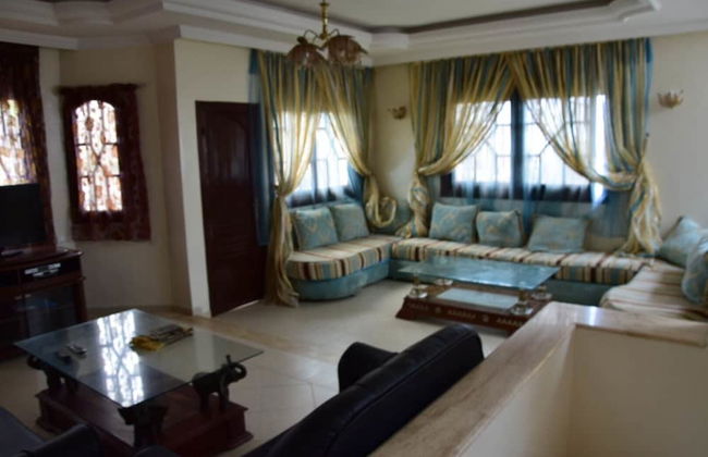 5 Bedroom Holiday Villa Yasmine, Perfect for Family Holidays, Near Beaches - Photo 44