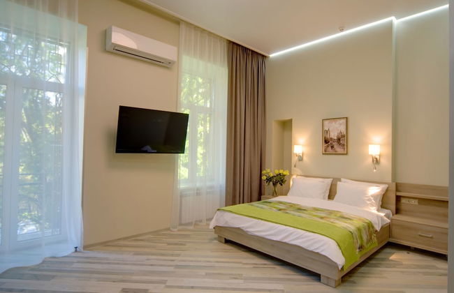 Summit Apart Hotel - Photo 16