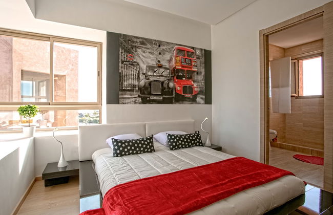 Privilege House - Photo 2