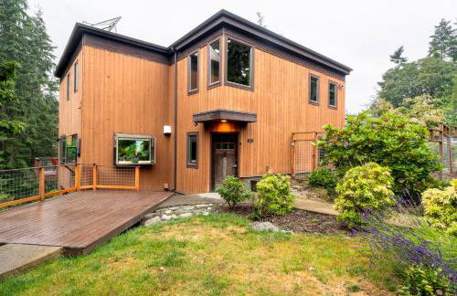 Stylish Deception Pass Retreat with Bay Views - Foto 23