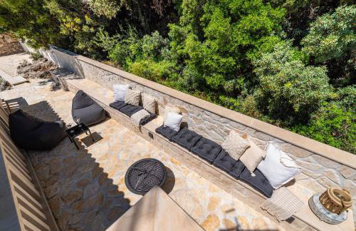 Villa Kadena - Luxury Seaside Villa with Private Heated Pool - Photo 57