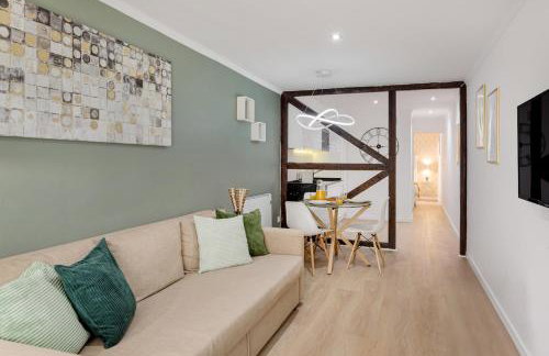 Alfama with Private Patio & Barbecue - Foto 1