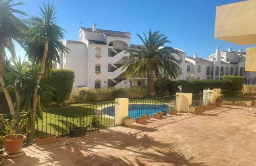 CYV Simple living near beach w pool in Fuengirola - Photo 45