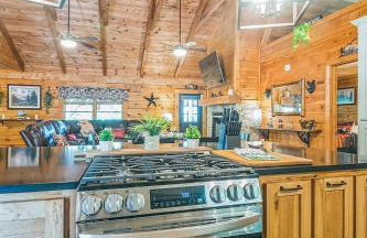 Great Smoky Mountain, Hot Tub, Mins to Dollywood - Foto 8