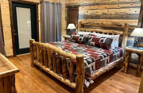 * * 4 Master Bedrooms, Views, Theater, Arcade, EVC - Photo 11