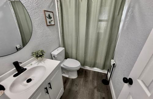 Relaxing 3BR Home Near Orlando Downtown & Parks - Foto 33