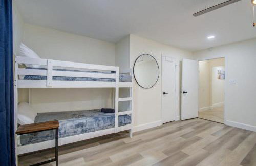 Serene 4-Bed Getaway - Hot tub & Fire Pit - Foto 23