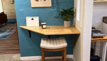 Trendy Craftsman Studio with Firepit and Laundry! - Foto 5