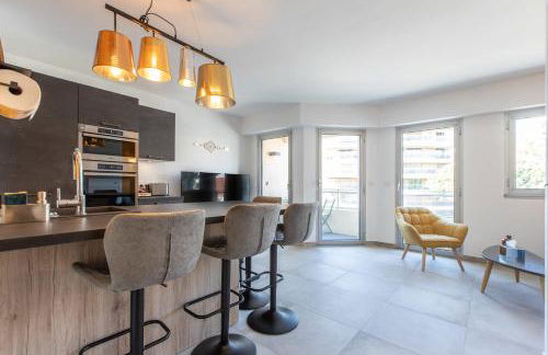 LB Vacation Rentals I Cannes Center, Renovated Apartment with Balcony, Ideal for Holidays or Congress! - Photo 12