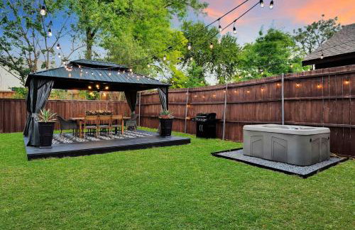 Highland Cottage - Central, Huge Yard HOT TUB - Foto 56