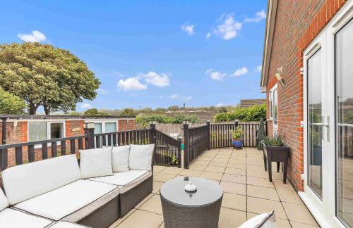 Sea Downs House with Free Parking By My Getaways - Foto 38