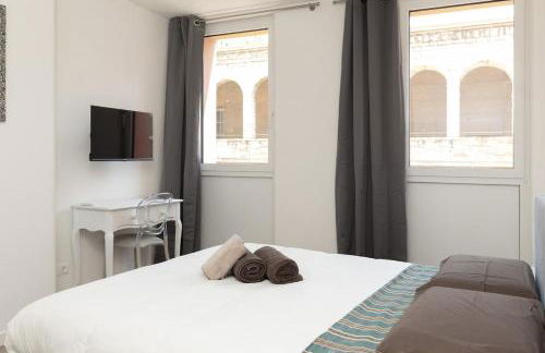 Free Parking and Private Terrace Design Apartment - Foto 12