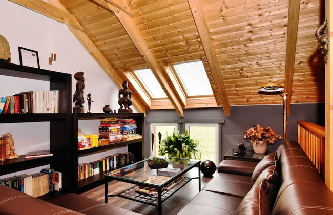 Beautiful Villa with Heated Outdoor Pool, Sauna, Hot Tub in Forest - Photo 12