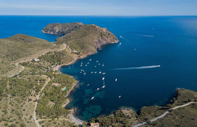 Cap Norfeu & Cala Jóncols Boat Trip - Photo 5