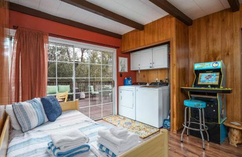 Bass Lake Chalet- A frame with hot tub/firepit - Foto 19