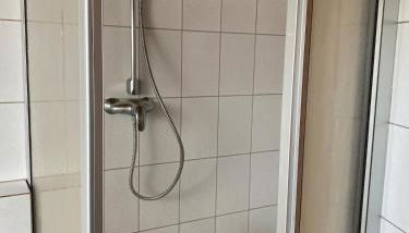 Dachgeschosswohnung im zweiten Obergeschoss - Foto 5, Shower