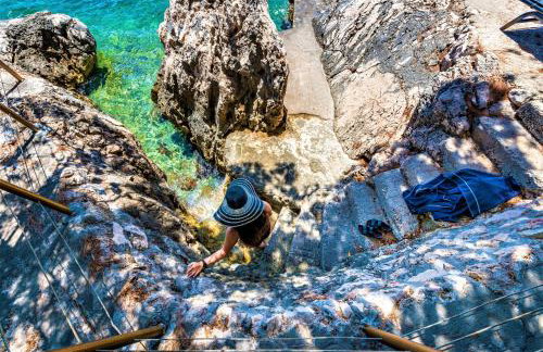 Villa Ragusea With a Private Beach - Photo 37