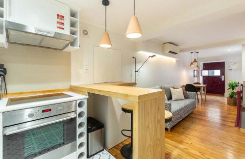 Designer Retreat- Newly remodelled 1 bedroom apt - Photo 3