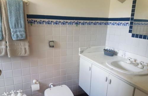 Belíssima COBERTURA no Condomínio Switzerland, o conforto que toda família merece - Foto 29