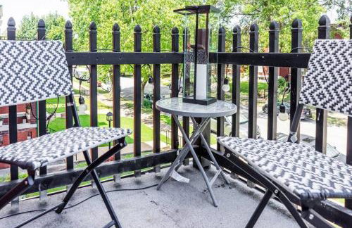 Beautiful 6BR 2 Kitchens Duplex By StayStLouis - Foto 5