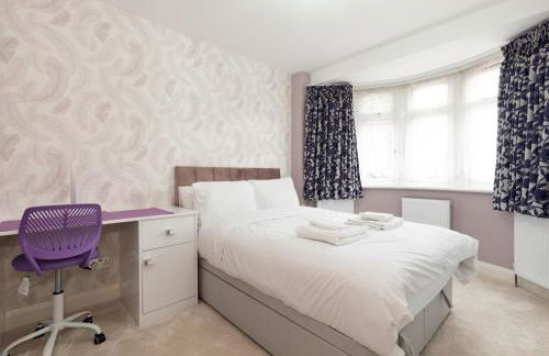 4 Bed house Parking 5 mins Sidcup Station - Pass the Keys - Foto 29