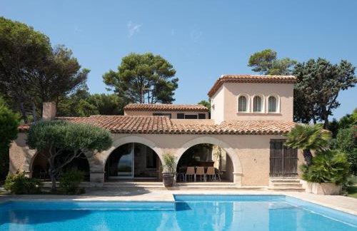 La Roche Bleue - Villa de charme avec vue exceptionnelle bord de mer piscine privée jardin et terrasse - Foto 3