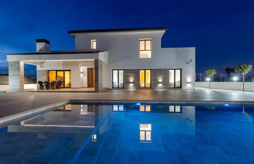 Palm Breeze Villa by Fidalsa - Foto 2