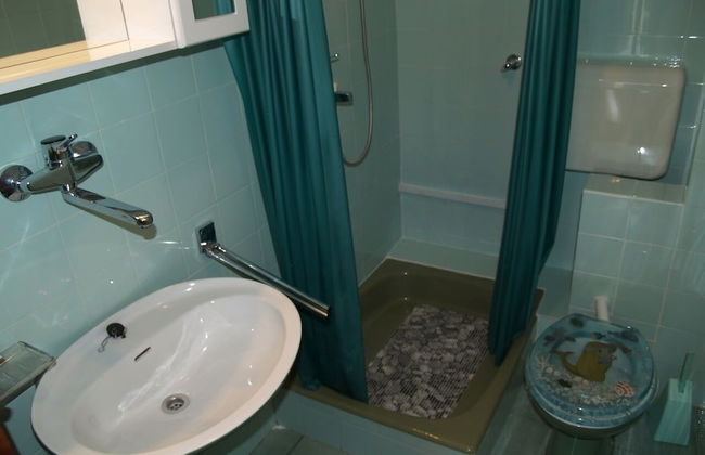 Stunning sea View From one Bedroom Apartment Reno - Photo 5