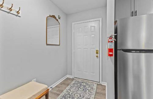 Convenient Apt Close to Downtown - Foto 17