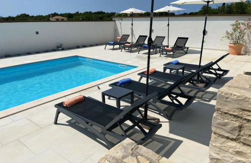 Villa Victoria Istra - heated pool - Foto 8