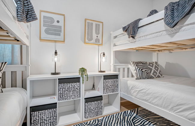 Luxury Modern Villa w/ Pool, Jacuzzi & Amenities! - Foto 5