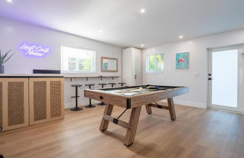 5BR HotTubPoolTableMiniGolf 7 min to Wynwood - Foto 15