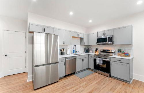 Peaceful & Modern Historic Norcross Home - Foto 4