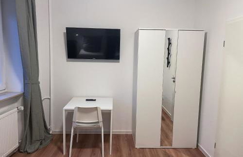 bookandstay24 Die-burg 4 Zimmerwohnung mit Küche und Balkon bei Darmstadt, Frankfurt, RheinMain Gebiet - Foto 12