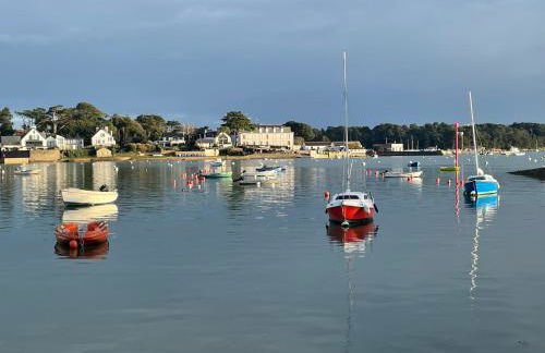 Les Hauts de Locmiquel apartment with private heated pool - Photo 42