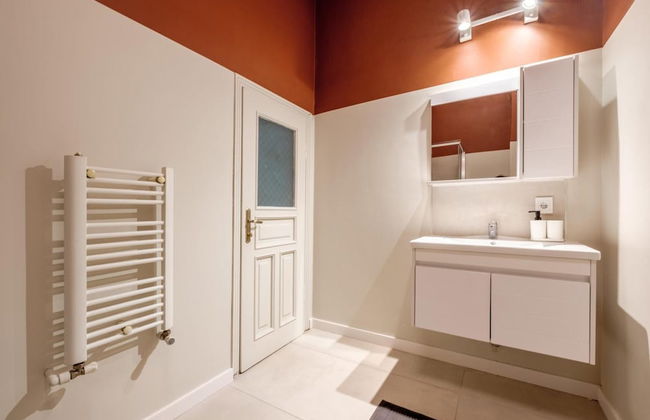 Chic Modern Flat w Balcony 5 min to Taksim - Foto 22