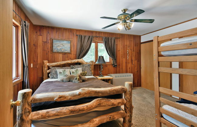 Cheif Lake Lodge - Photo 3