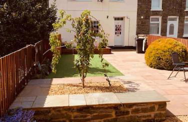 Old Canal-Side Cottage Taff Trail Merthyr Tydfil - Photo 19