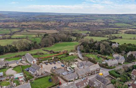 Castle Forge 4-Bedroom Historic Purbeck Forge in Kingston, Corfe Castle, Sleeps 7 - Photo 2