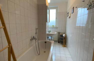 Blue Chili 16 Familienwohnung nahe Uniklinik - Boxspringbett Balkon Wlan - Foto 10