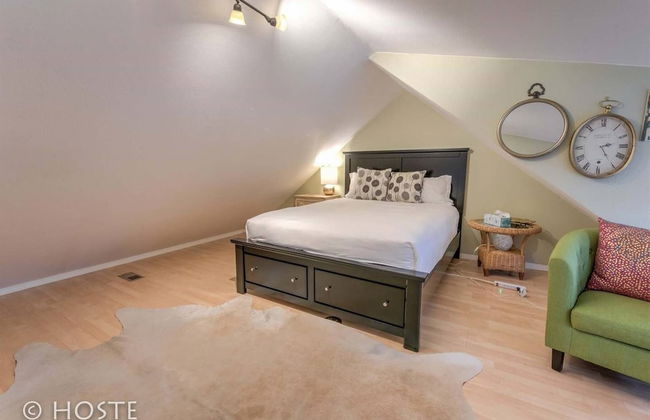 Chic Boutique Wine + Mtns Walk Everywhere - Foto 13