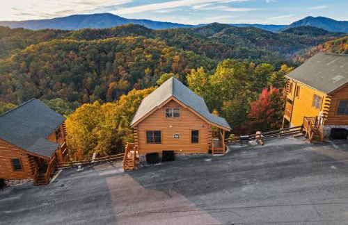 Epic Mountain Views, Hot Tub, Game Room, Sleeps 10 - Foto 67