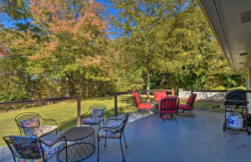 Mod Stable House on 10 Acres, Walk to Lake! - Foto 26