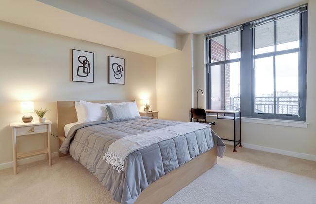 Walkable Alexandria Apts - Photo 33